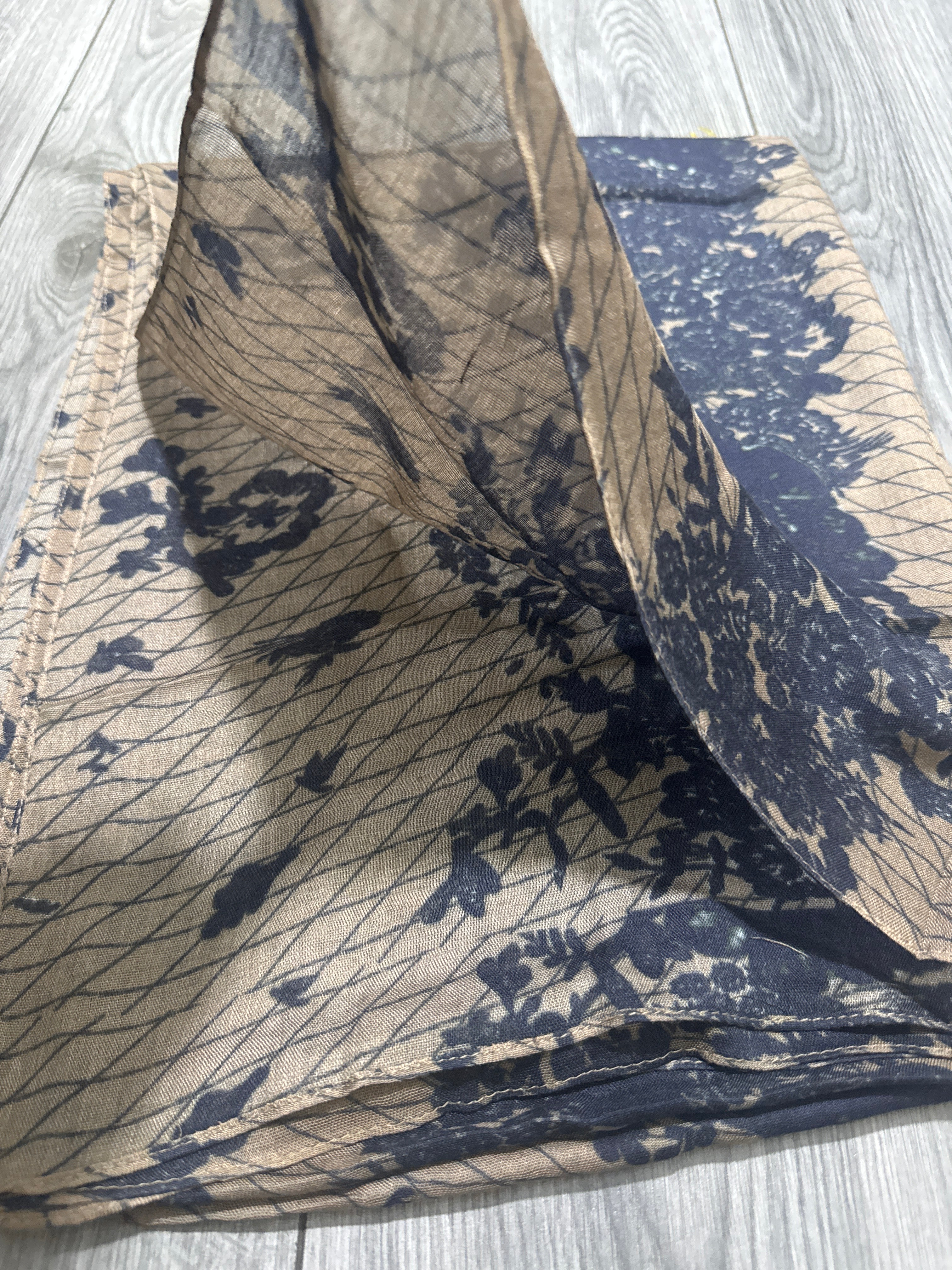 Elegant Chantilly Lace Modal Hijab – Soft, Stylish & Lightweight